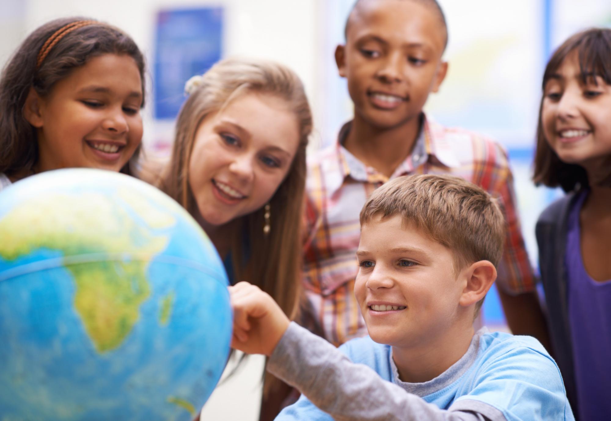 Teacher talking to young children about climate change