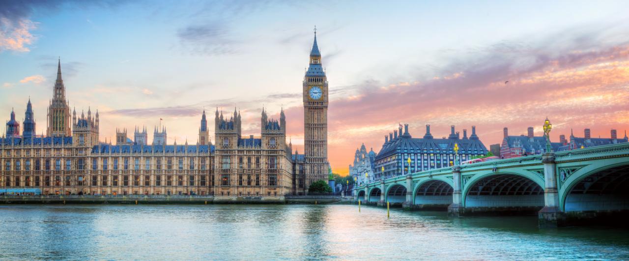London cityscape (Houses of Parliament)