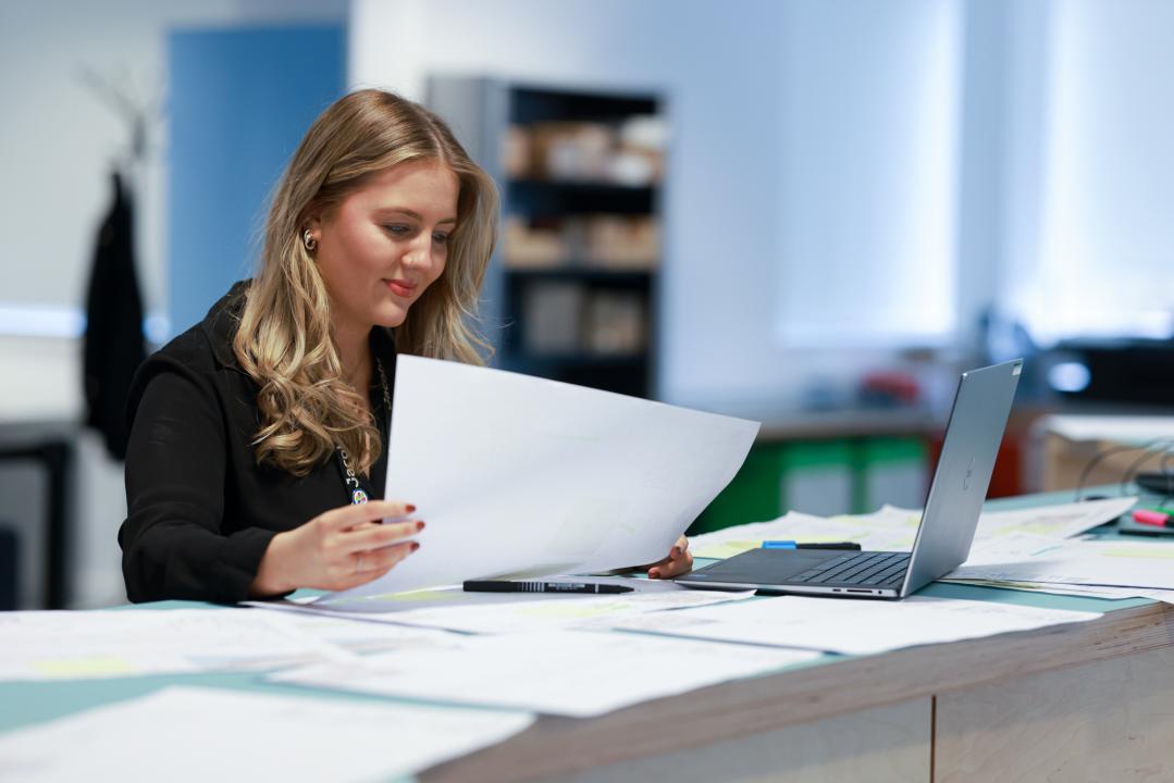 Apprentice in an office
