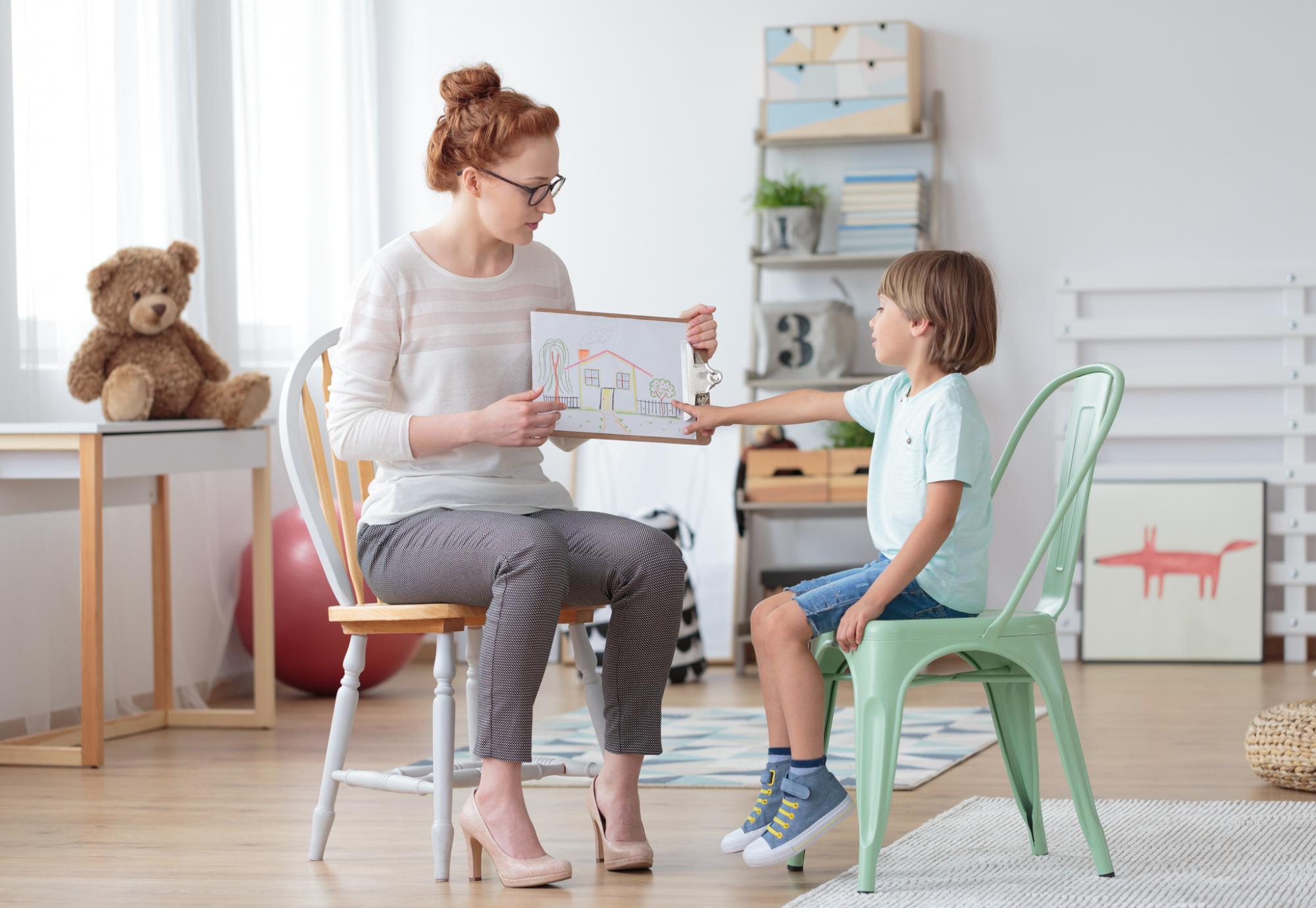 Counsellor discusses problems with child.