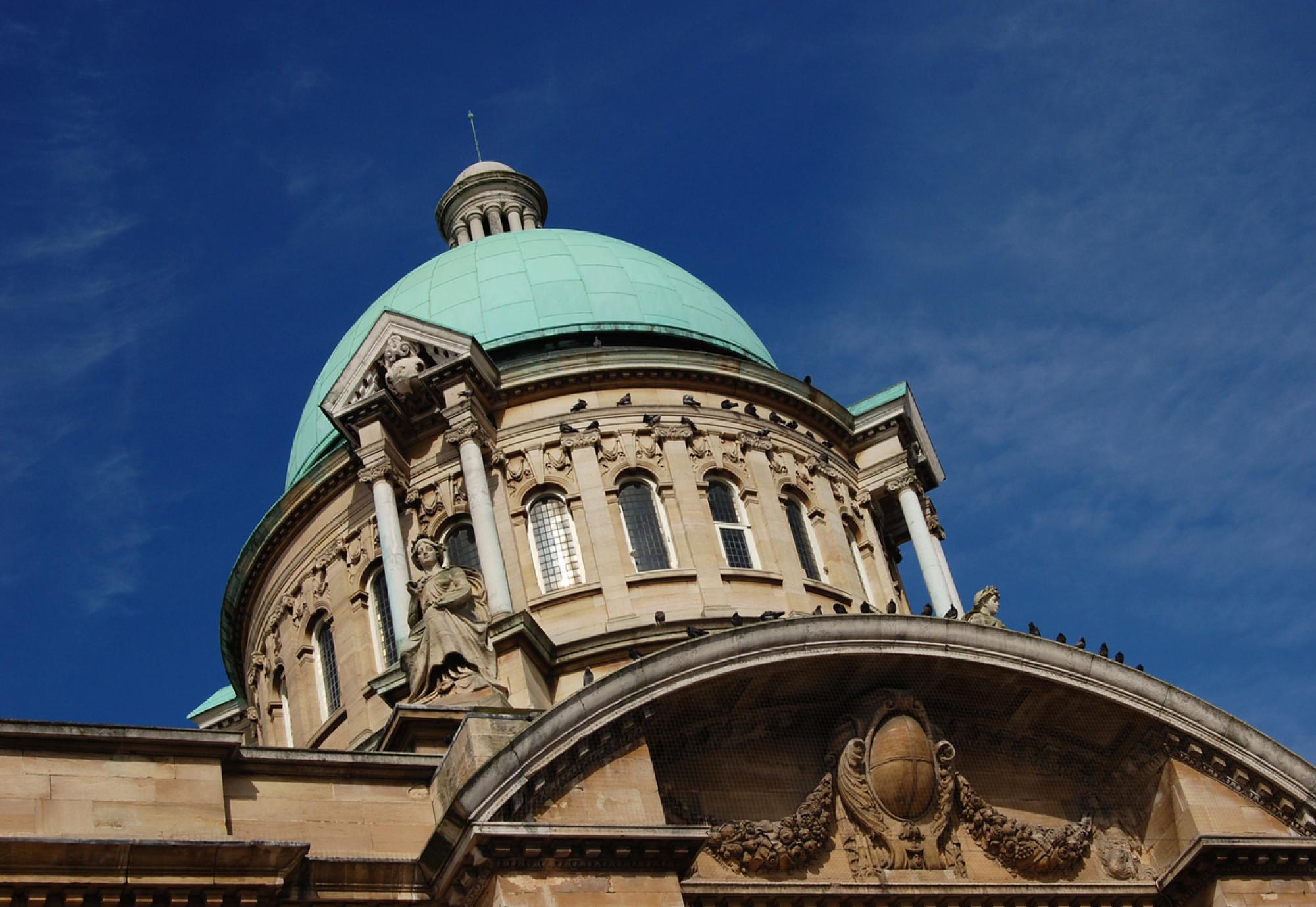 Hull City Hall on a sunny day