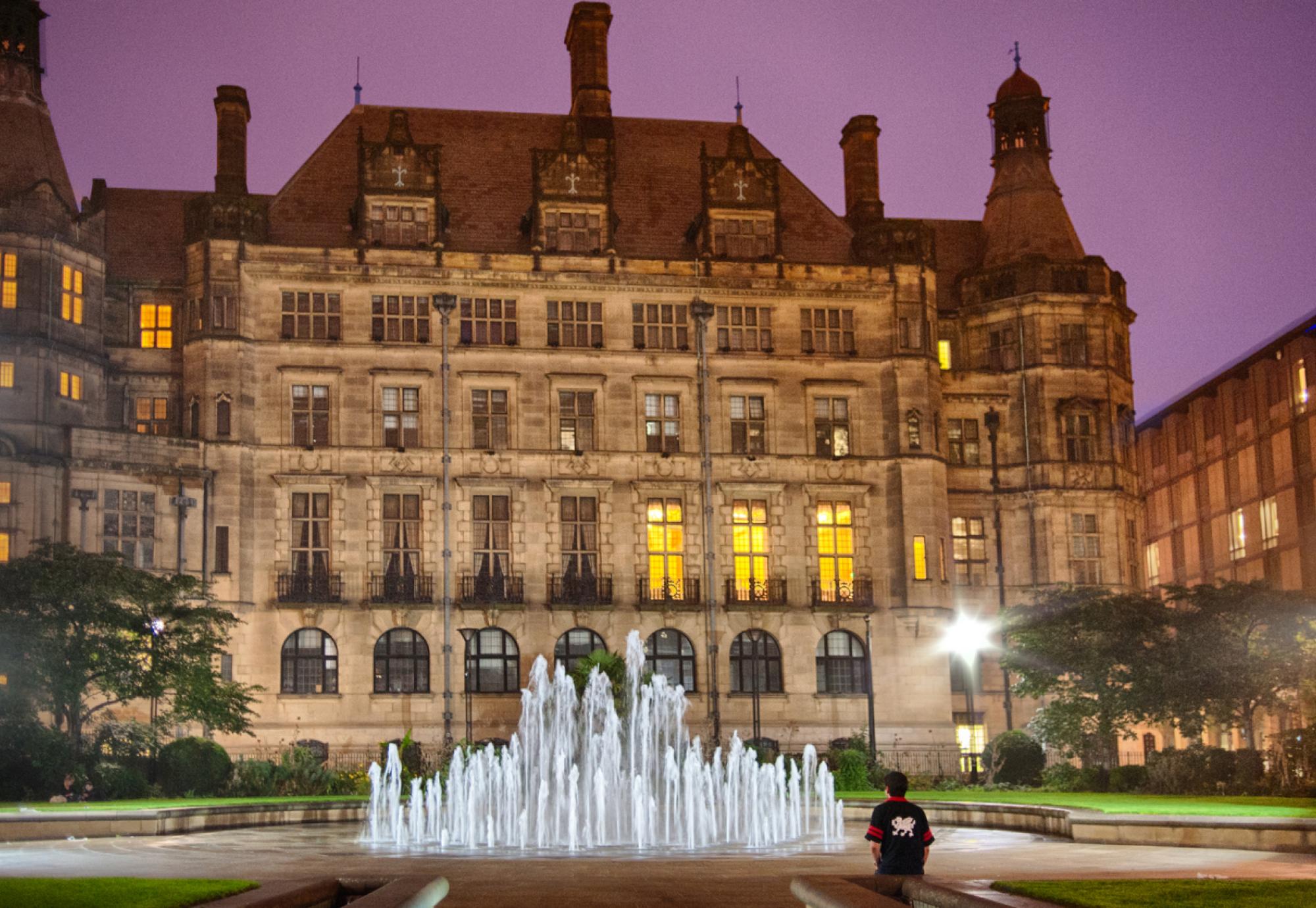 Sheffield Town Hall and fountains at night