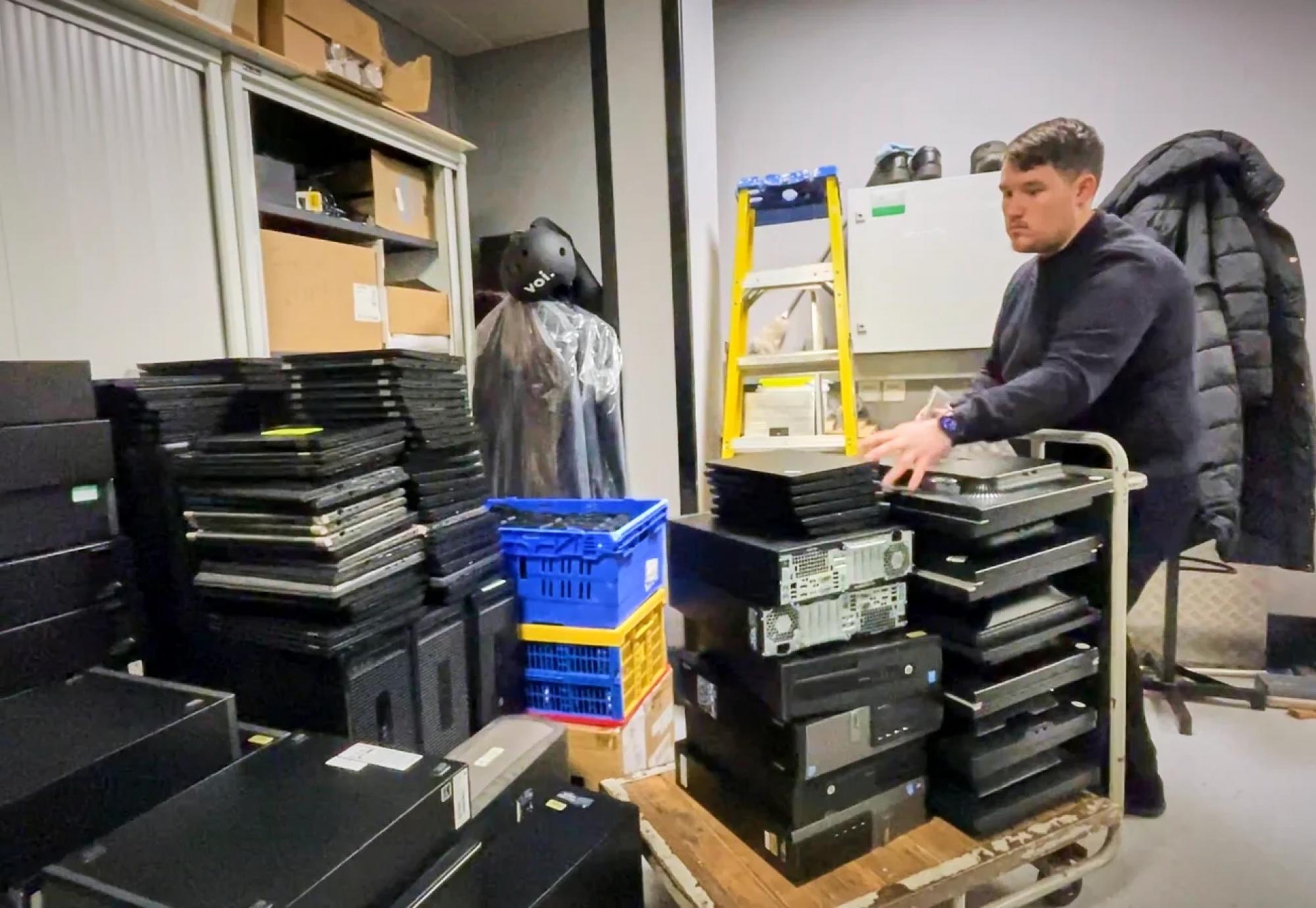 Device Bank 