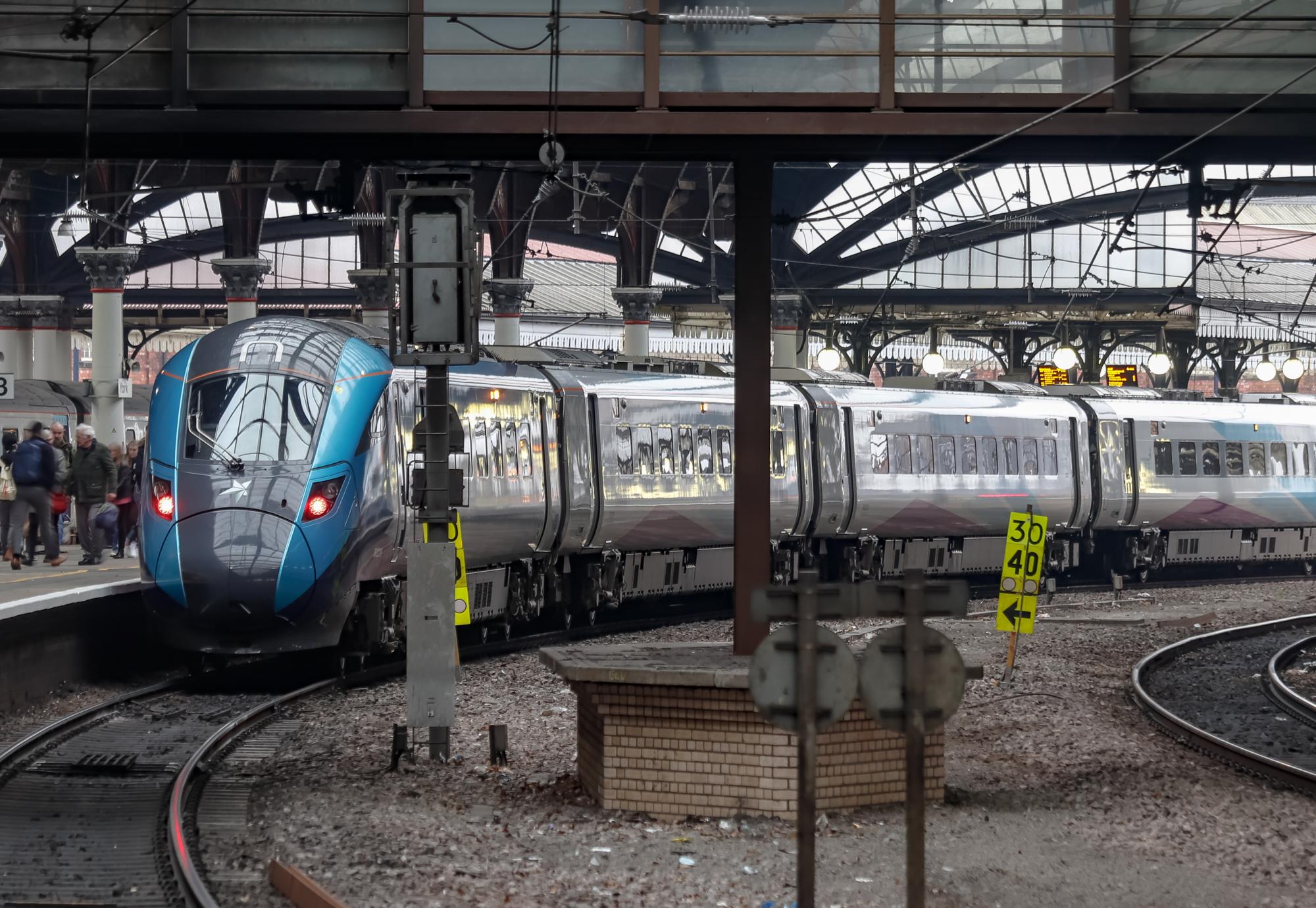 Northern powerhouse rail