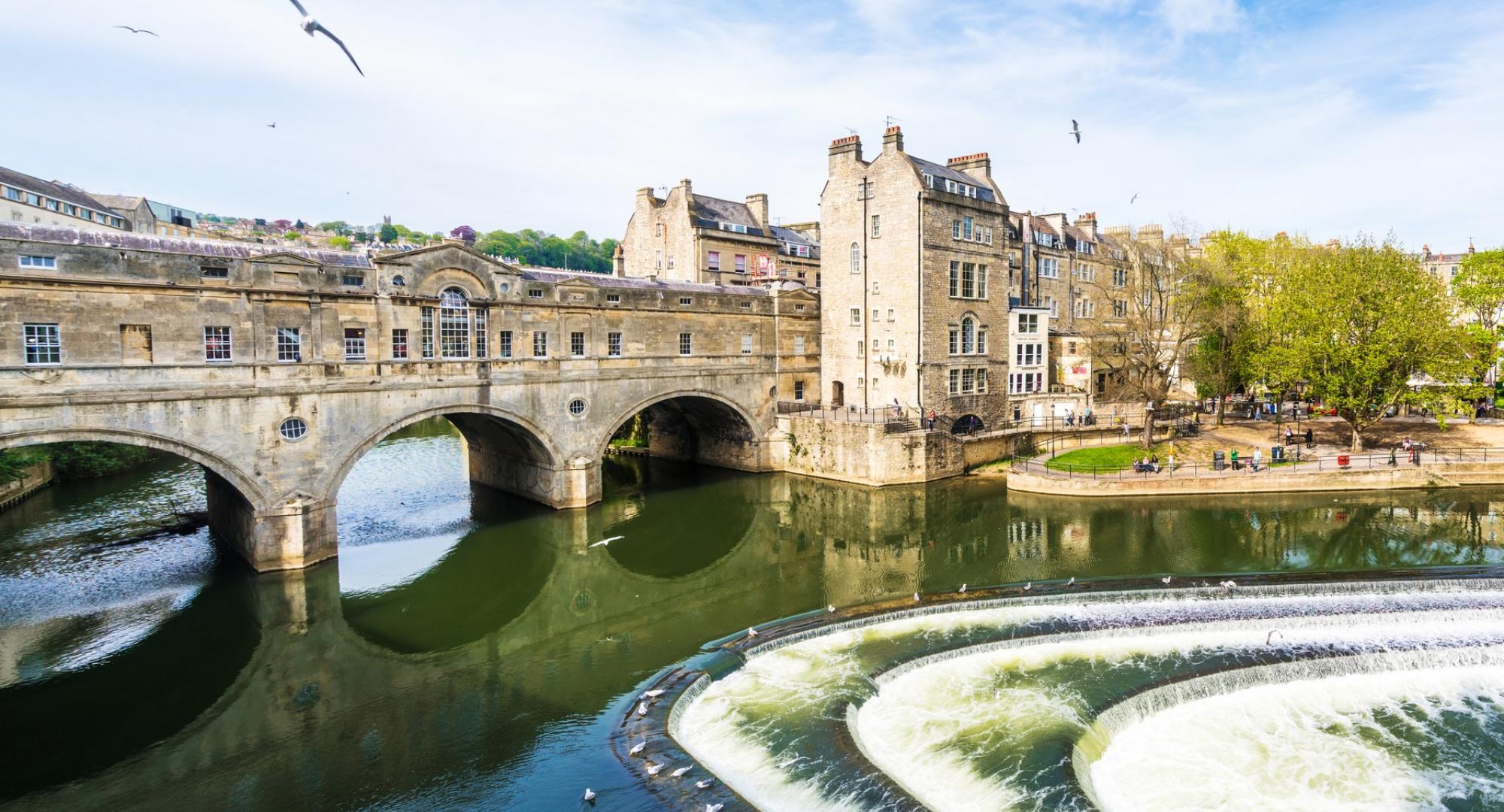 Pulteney bridge in Bath, UK