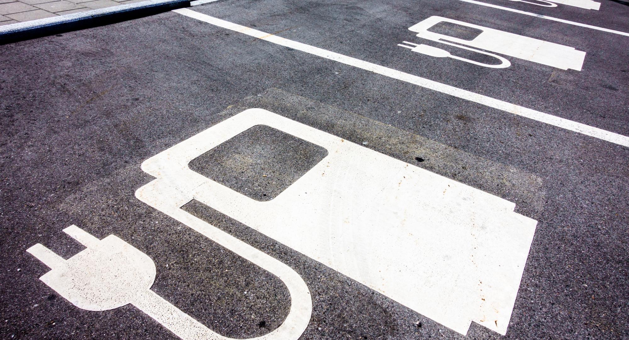 Electric vehicle charging spot