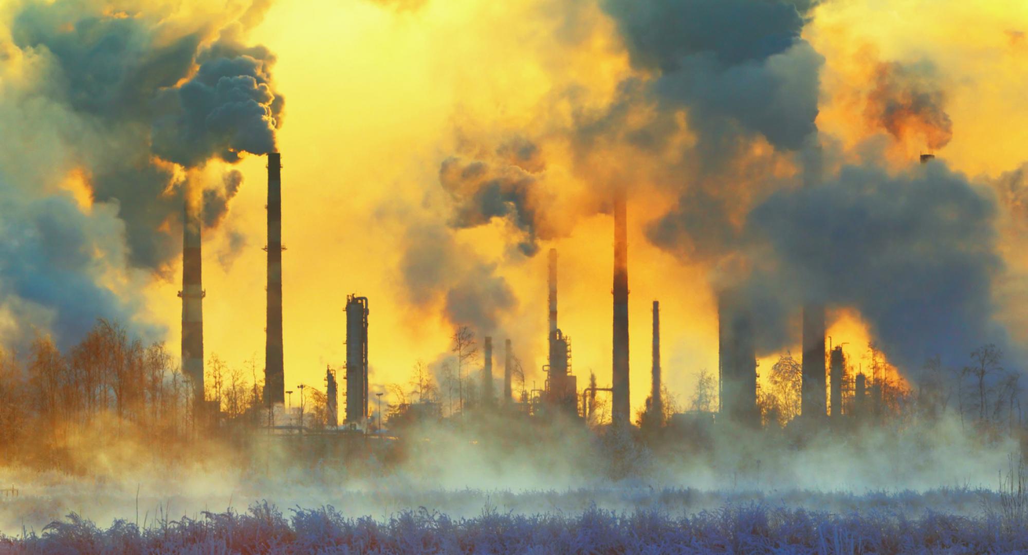 Smoke fumes from an industrial plant