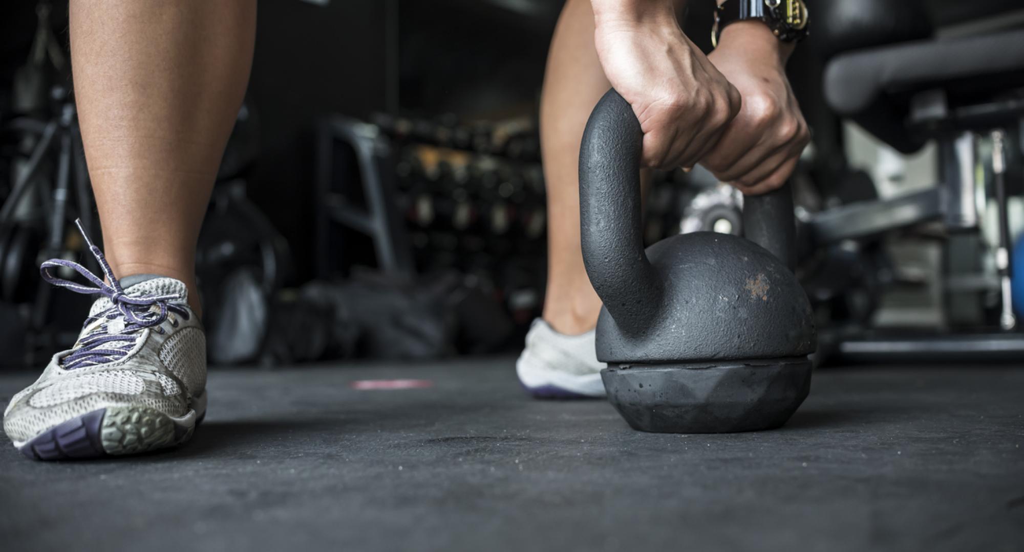 woman lifting weights