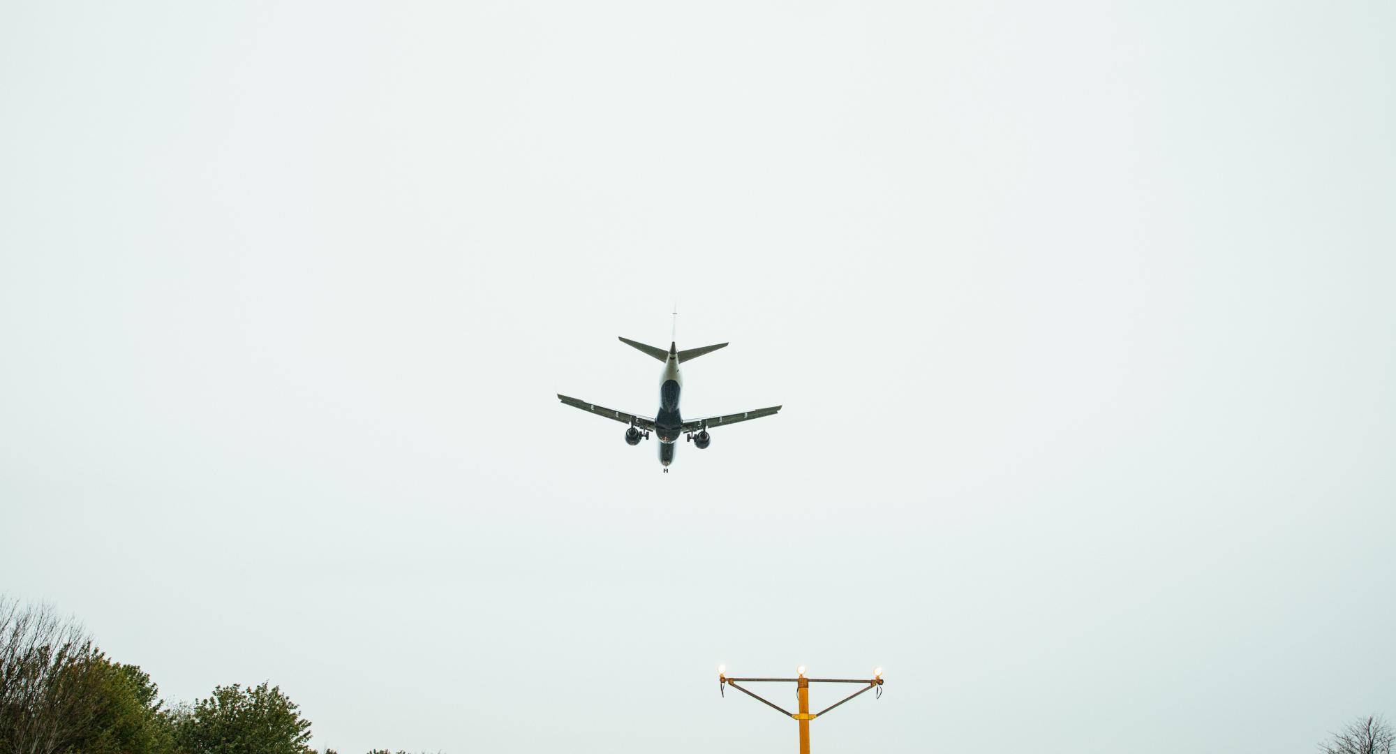 Plane landing at Glasgow Airport