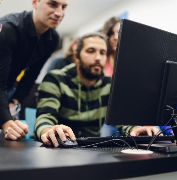 Students learning on the computer 