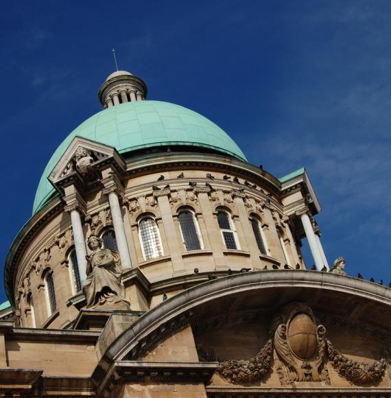 Hull City Hall on a sunny day