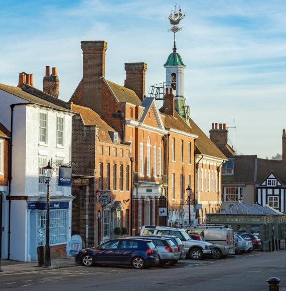 Farnham, UK. December 14th 2016. Castle Street