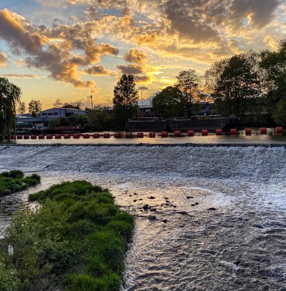 River flowing through wakefield