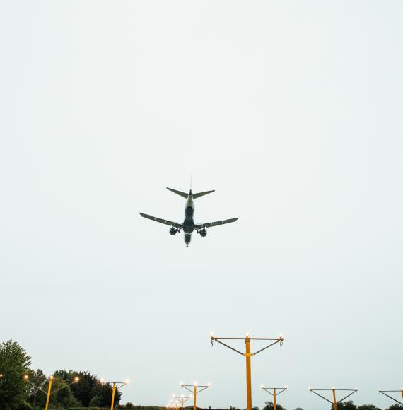 Plane landing at Glasgow Airport