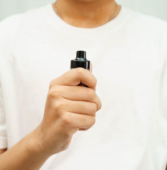 Teenager vaping