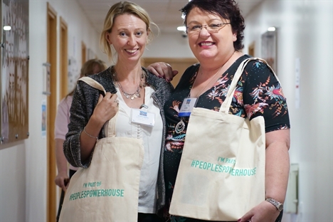 USE Peoples Powerhouse Shopping Bags USE Peoples Powerhouse Shopping Bags